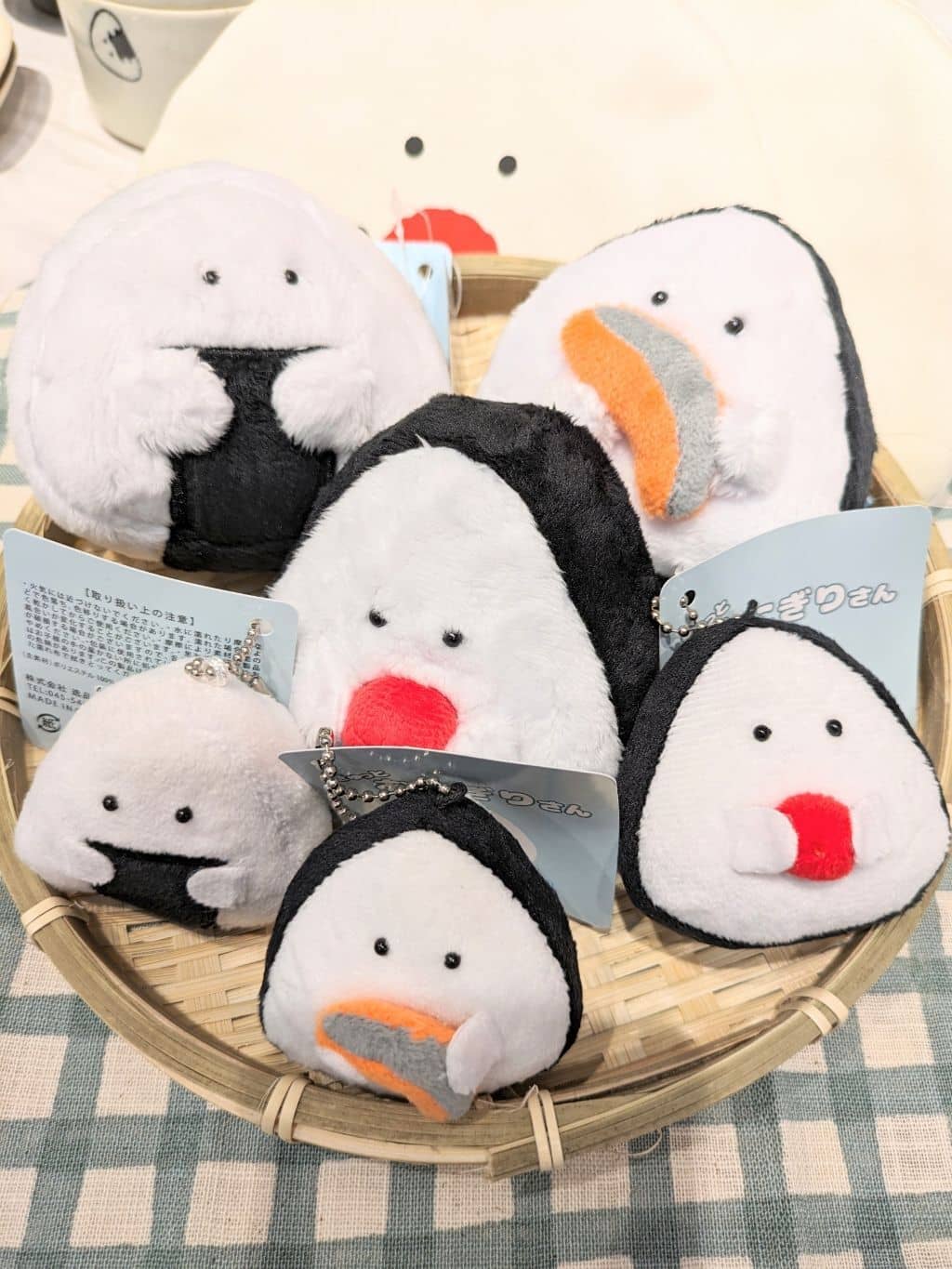 wave3さんの「212 KITCHEN STORE｜ぎゅっとおにぎりさん 小丼 梅」を使ったコーディネート