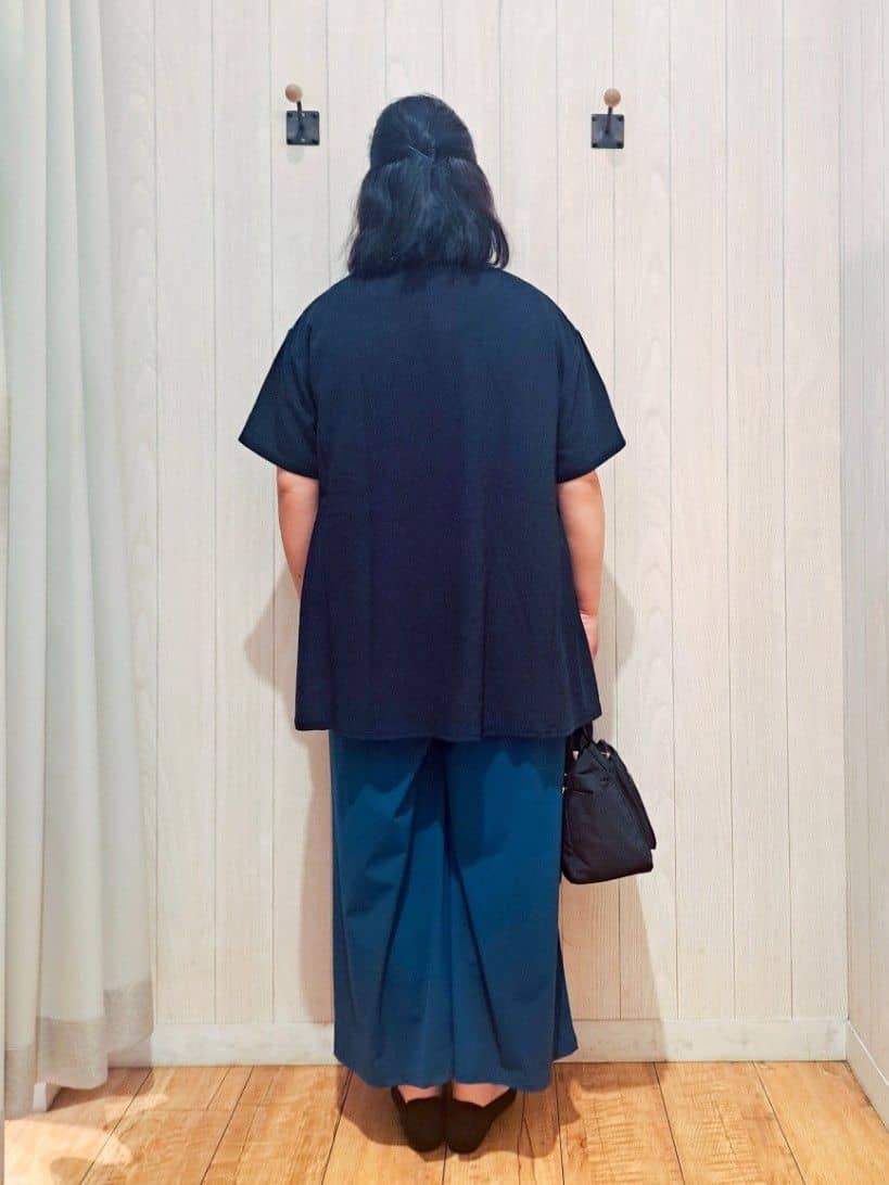 kotomiさんの「SHOO･LA･RUE｜【S-LL/洗える/体型カバー/5分袖】涼しくきれいに決まる Aライントップス」を使ったコーディネート