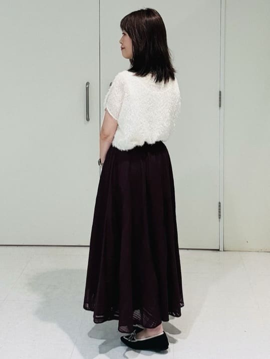 makiさんの「UNTITLED｜【セットアップ可/洗える】フェザーフレンチスリーブブラウス」を使ったコーディネート