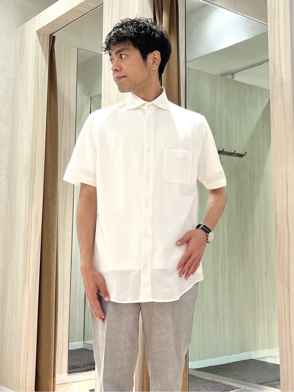 URAさんの「TAKEO KIKUCHI｜【抗菌防臭】COOL DOTS（R）ドビープリント パンツ」を使ったコーディネート