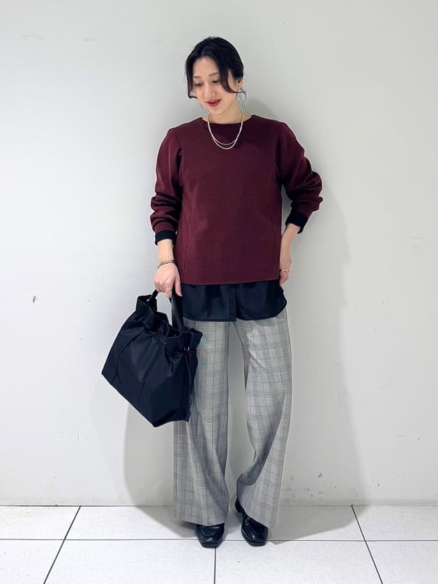 そんさんの「INDIVI｜【洗える／選べる8色】トーンアップニット」を使ったコーディネート