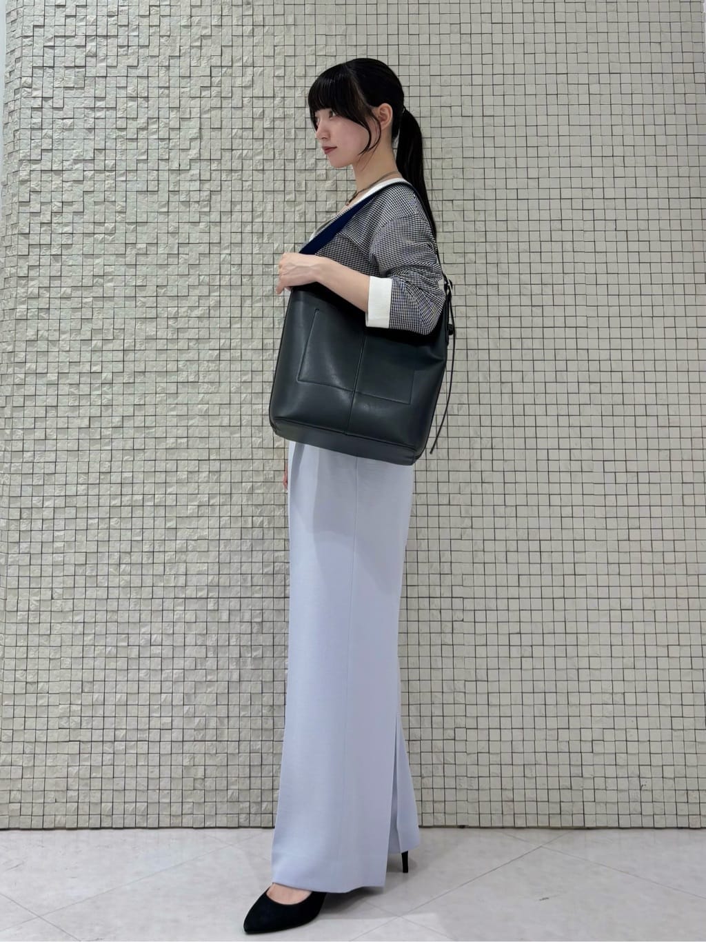 ibukiさんの「INDIVI｜【軽く羽織れる/洗える】ジャケット風カーディガン」を使ったコーディネート