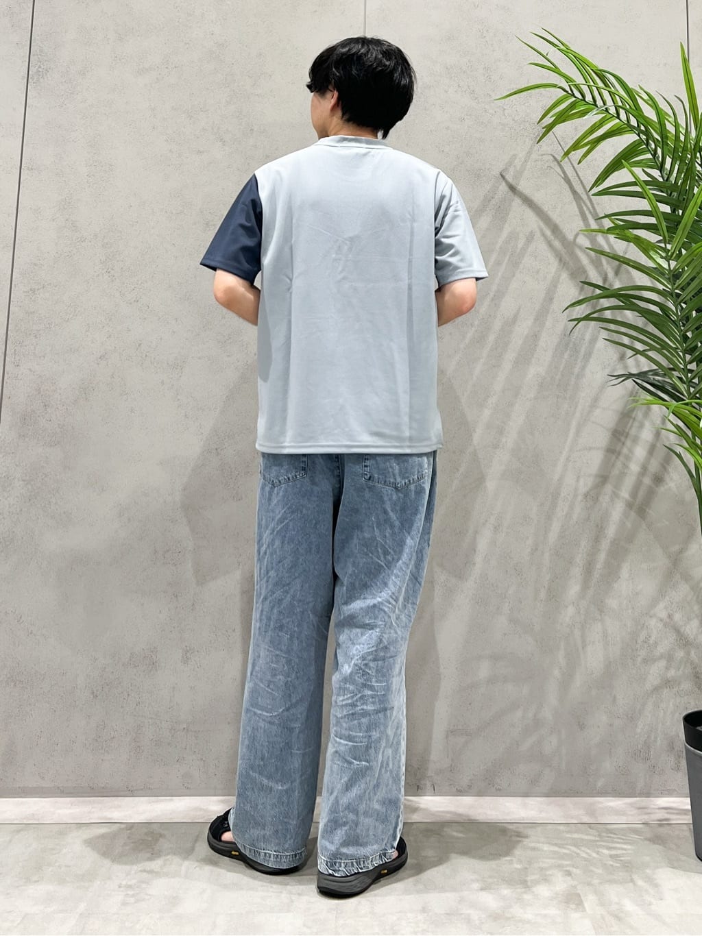 SHI-MAさんの「THE SHOP TK｜ツイルブロッキング 半袖Tシャツ 洗濯機OK」を使ったコーディネート