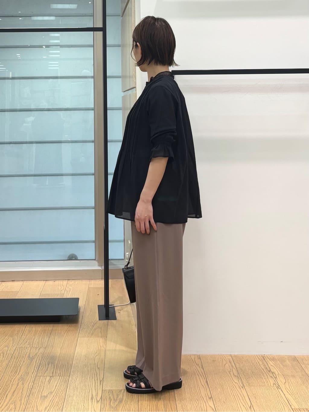 asamiさんの「INDIVI｜【洗える/コットン】ピンタックシアーブラウス」を使ったコーディネート