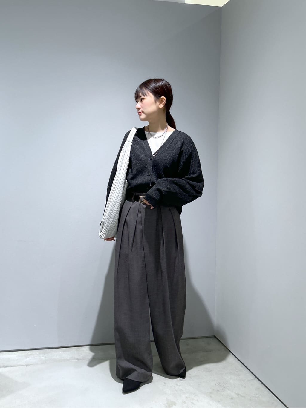 Renoさんの「INDIVI｜センタータックメランジワイドパンツ」を使ったコーディネート