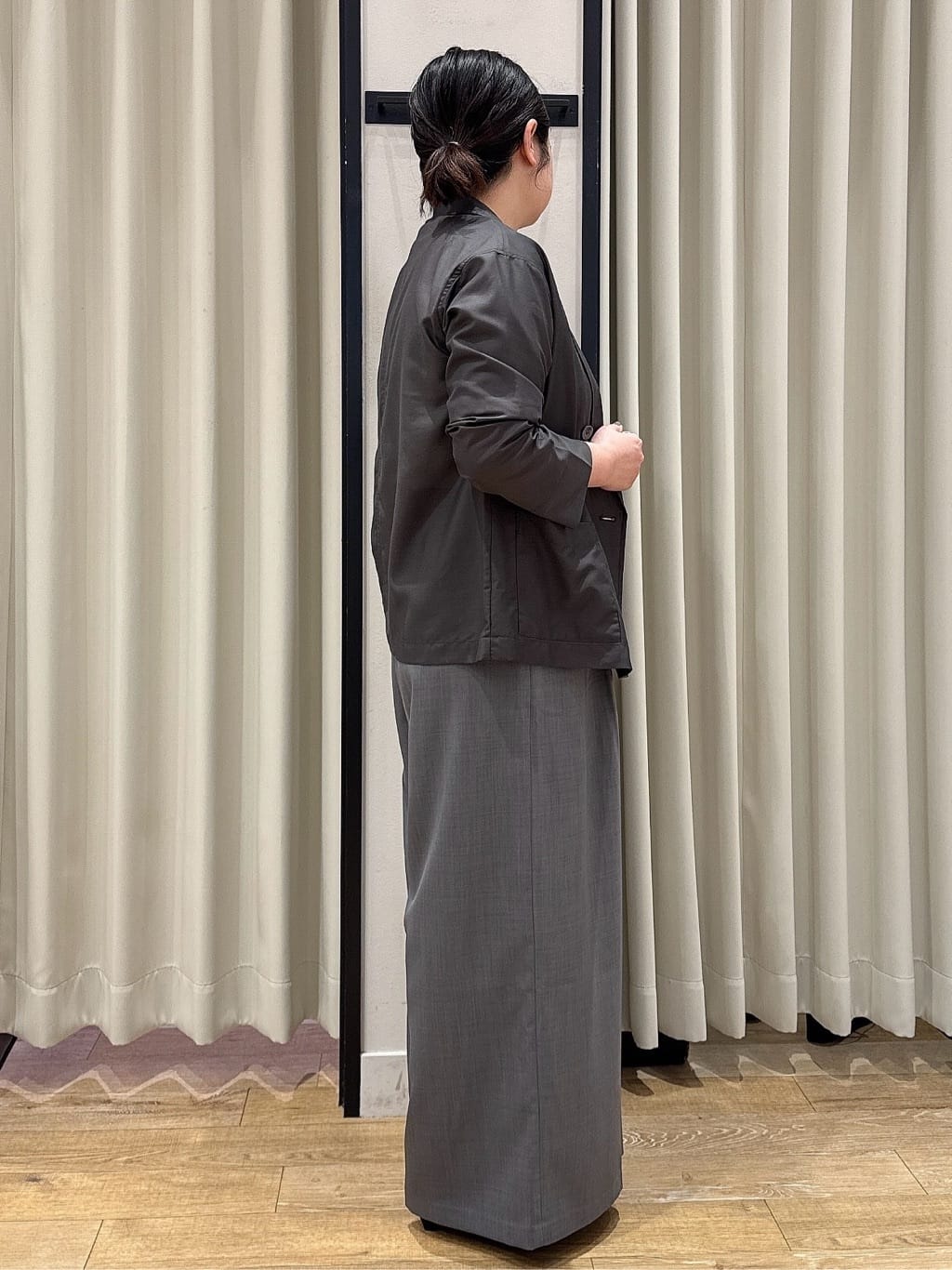 SoRAoさんの「grove｜【人間工学】つつまれフィットパンプス【入卒対応可】」を使ったコーディネート