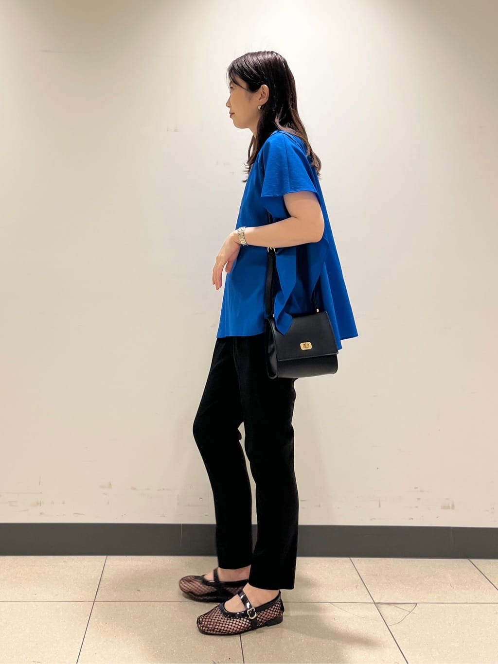 shokoさんの「INDIVI｜【体型カバー】スクエアブラウス」を使ったコーディネート