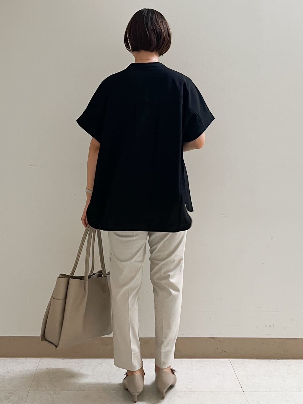 あかねさんの「OPAQUE.CLIP｜《5色展開／SS-LLサイズ》スキッパー金ボタンブラウス／セットアップ対応【防シワ／ストレッチ／洗濯」を使ったコーディネート
