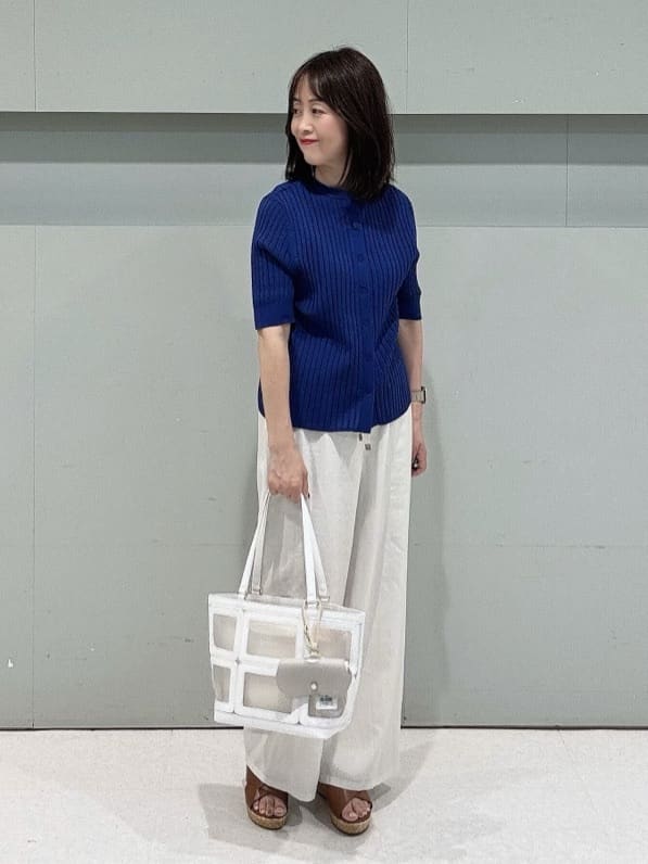 makiさんの「UNTITLED｜バイカラーメガネストラップ」を使ったコーディネート