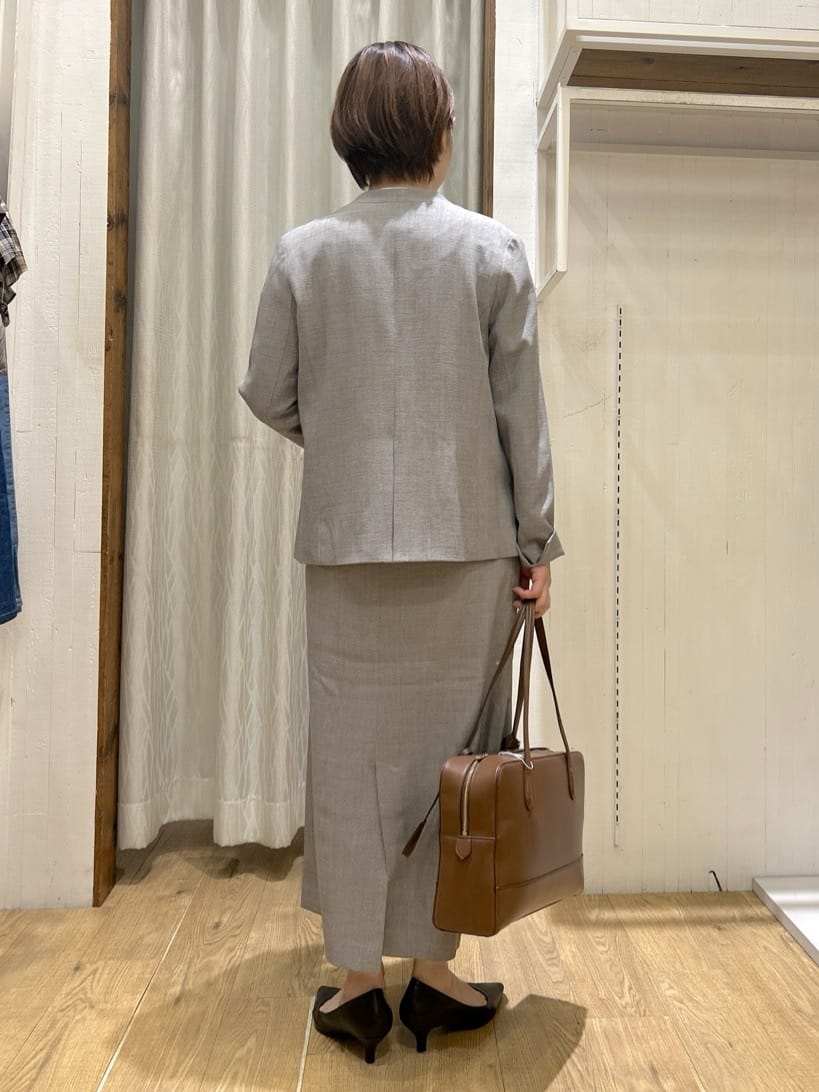 ga_riさんの「THE SHOP TK｜ビジネスノーカラージャケット【セットアップ可/洗える】/CAVIANシリーズ」を使ったコーディネート
