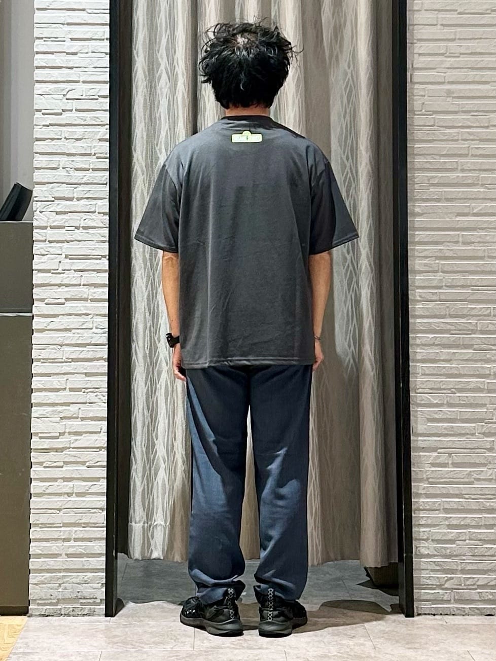 KENJI Iさんの「THE SHOP TK｜セサミストリートTシャツ／親子リンク」を使ったコーディネート