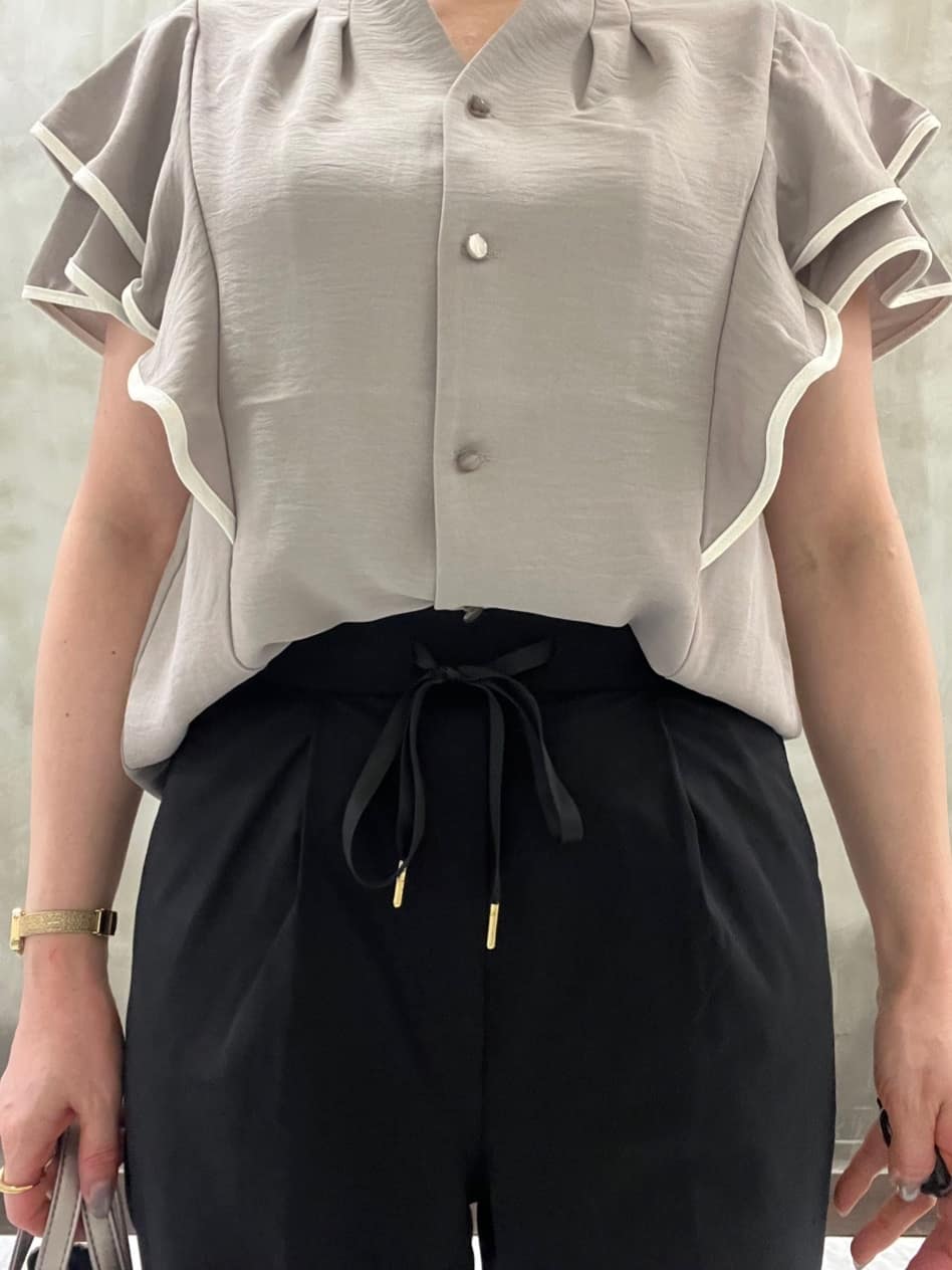 すえさんの「grove｜キレイも動きやすさも　美脚見えハイパーストレッチパンツ」を使ったコーディネート