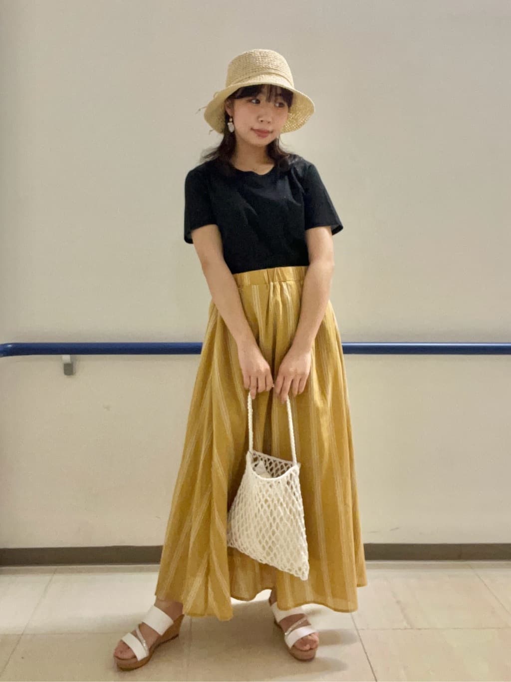 あもさんの「SHOO･LA･RUE｜【S-LL】大人のラメ感 テレコ半袖トップス」を使ったコーディネート