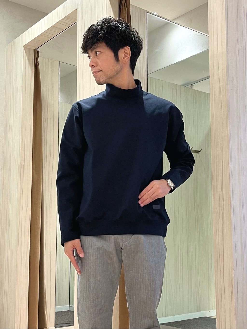 URAさんの「TAKEO KIKUCHI｜【Sサイズ～】ウォーム ミラノリブ オフネック プルオーバー」を使ったコーディネート