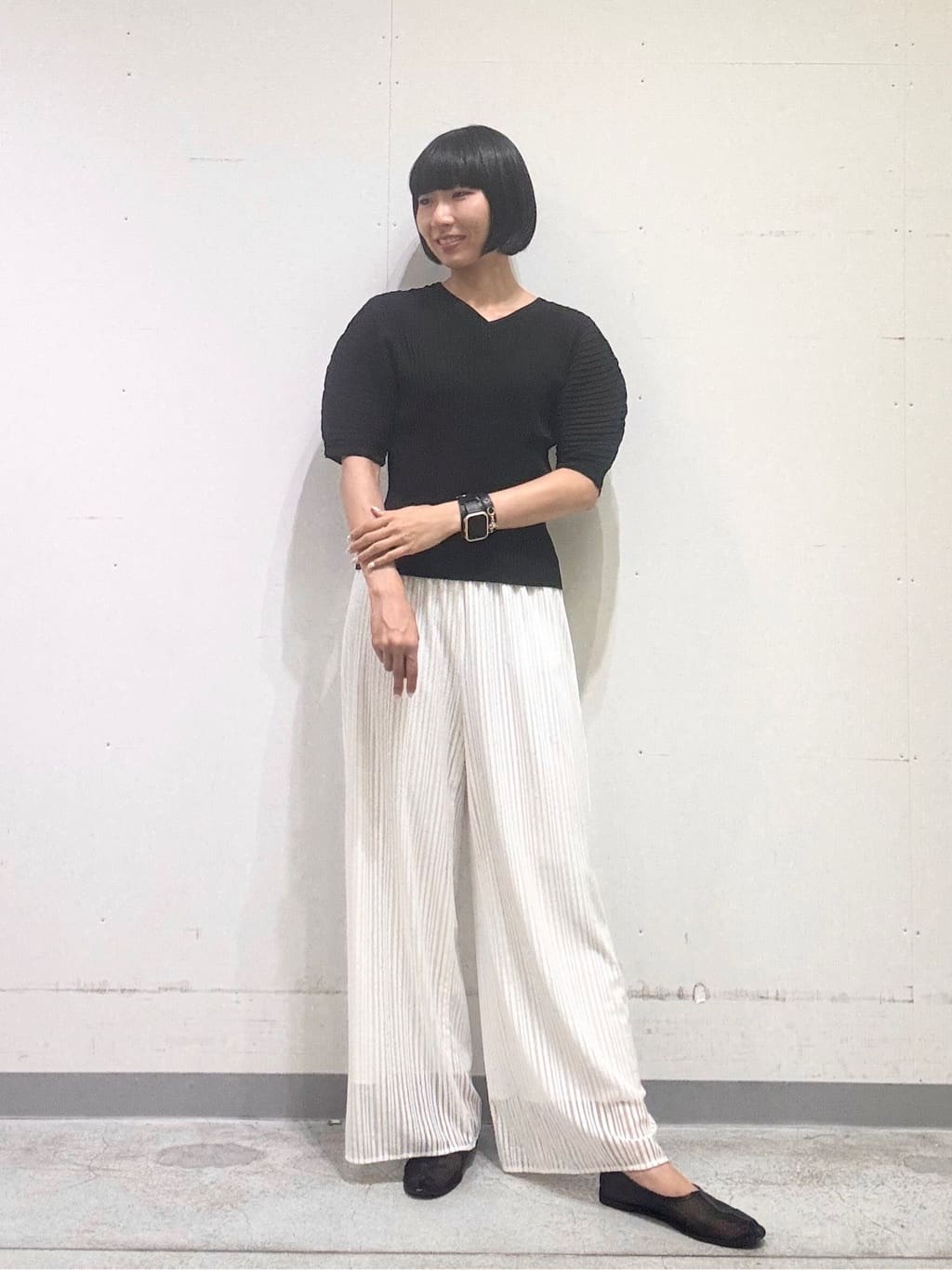 naoさんの「INDIVI｜【二の腕カバー／スタイルアップ】ドライタッチストレッチニット」を使ったコーディネート