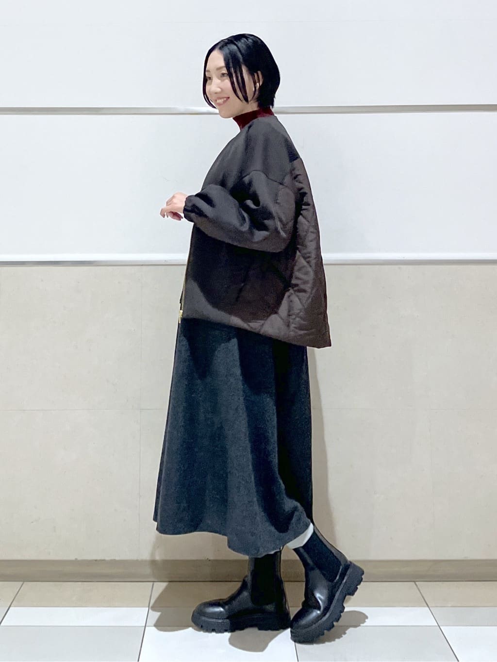eriko さんの「Dessin｜【洗える】Vネックジャンパースカート」を使ったコーディネート