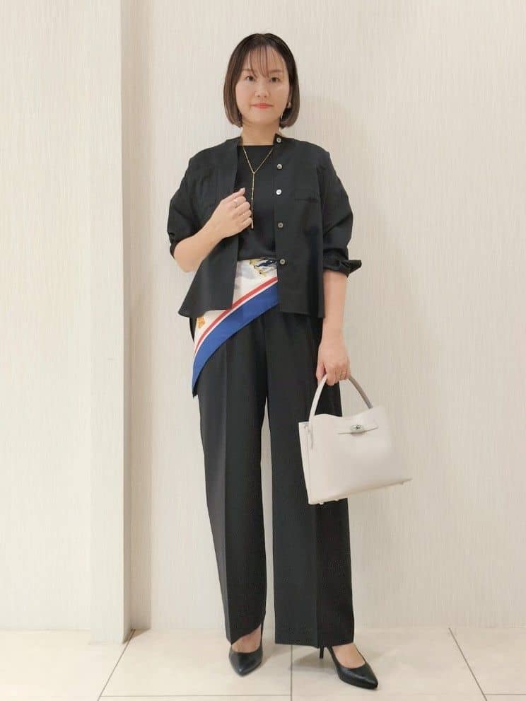 naokoさんの「UNTITLED｜【秋も着られる/セットアップ可】リラククールシャツ」を使ったコーディネート