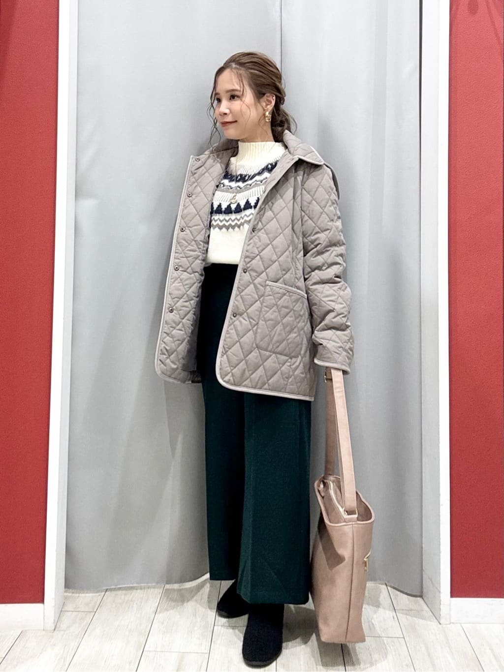 shioさんの「SHOO･LA･RUE｜【洗濯機可/S-LL】配色が大人かわいい　フェアアイル柄求心ニット」を使ったコーディネート