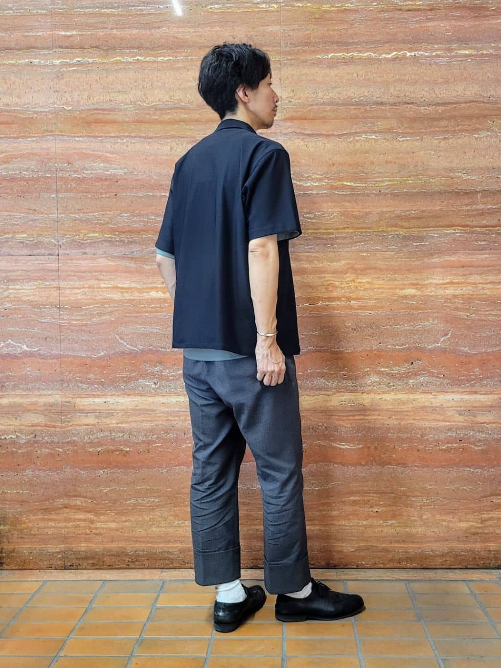 piroyaさんの「TAKEO KIKUCHI｜【COOL CITY WEAR】エアートール オープンカラーシャツ /接触冷感・通気性」を使ったコーディネート