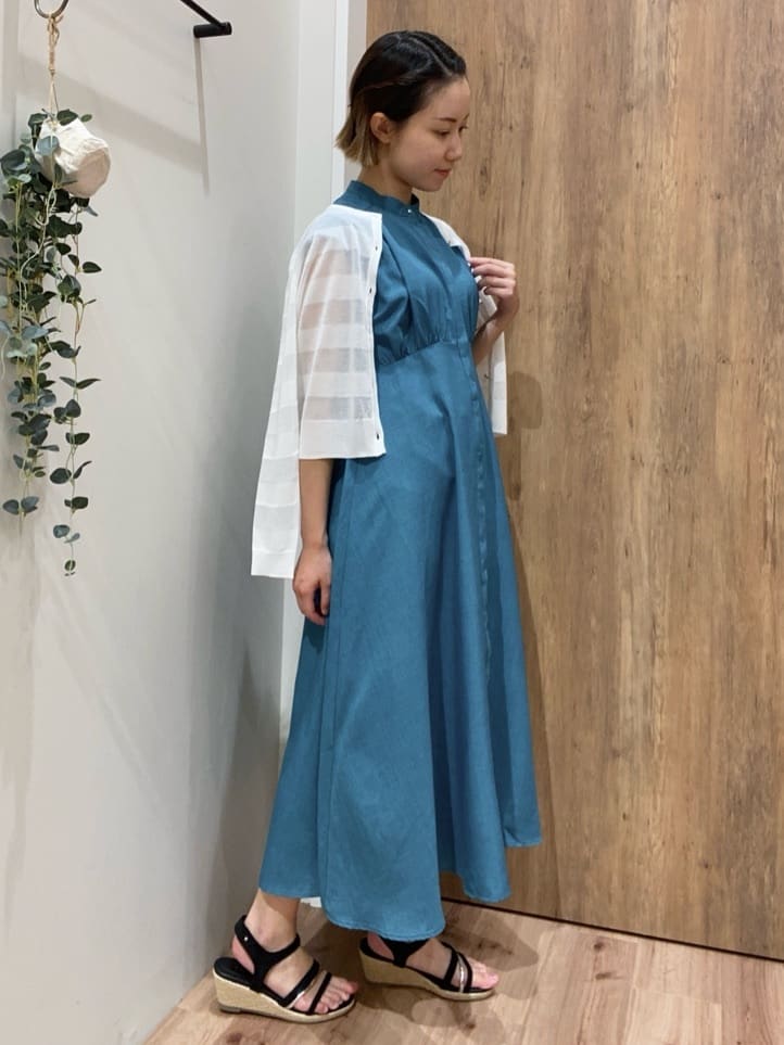まなしぃさんの「grove｜シアーボーダーカーディガン」を使ったコーディネート