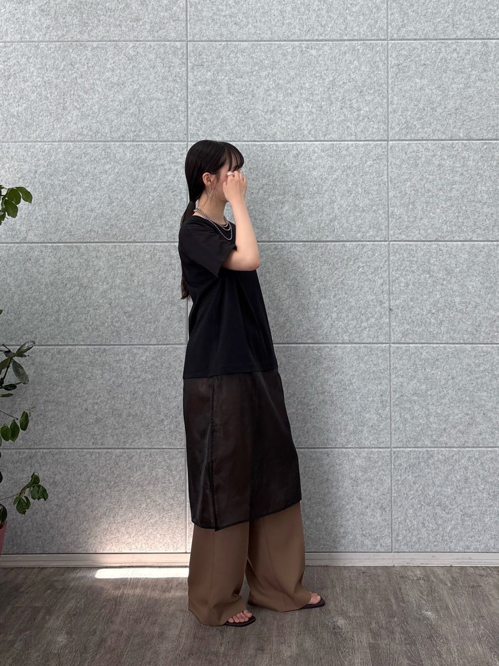 akiさんの「INDIVI｜シアードッキングTシャツ」を使ったコーディネート