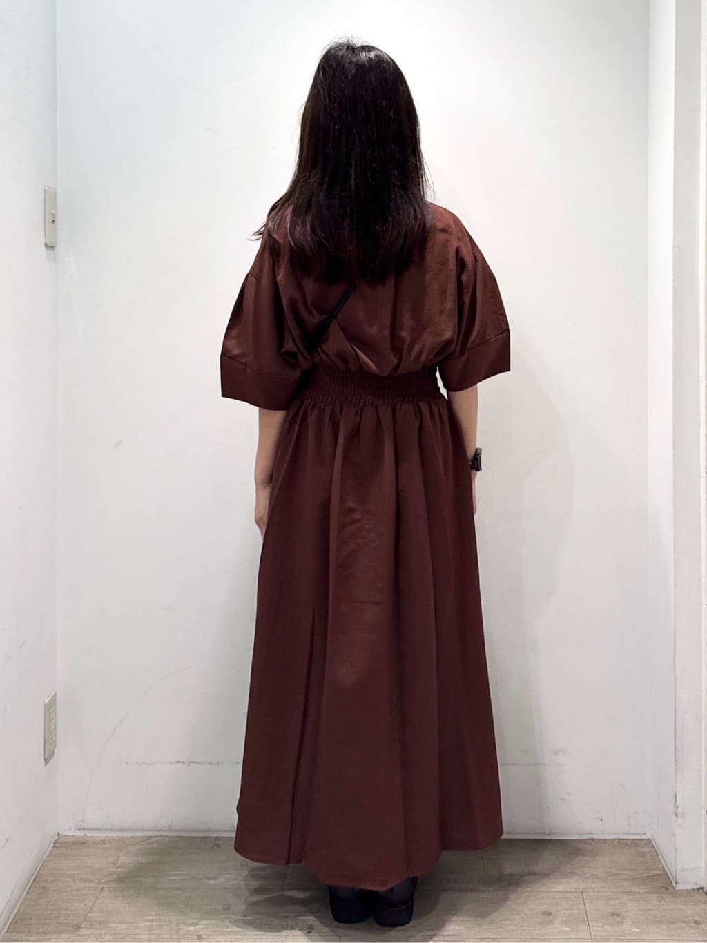yuicciさんの「OPAQUE.CLIP｜リネンライクスキッパーフィット＆フレアワンピース【洗濯機洗い可】」を使ったコーディネート