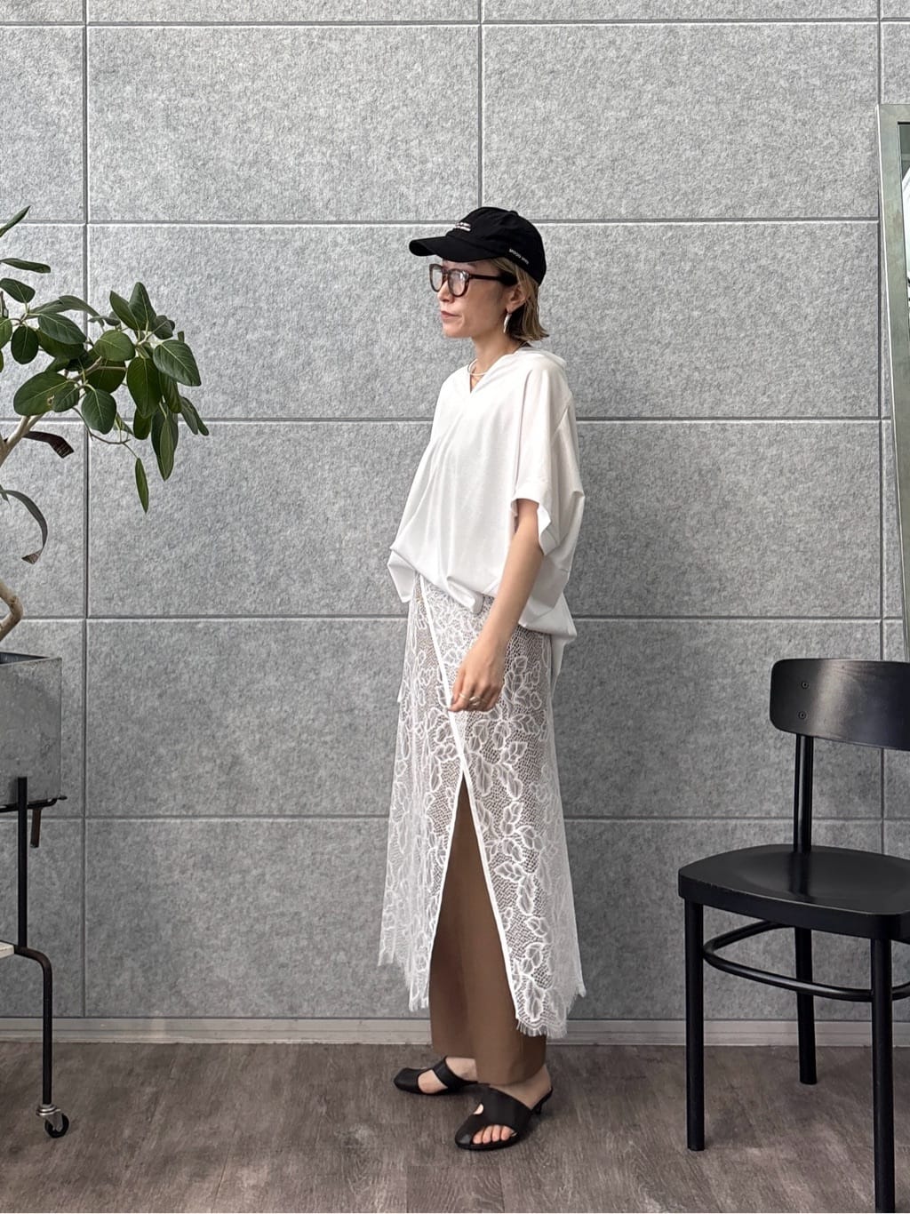 kotakiさんの「INDIVI｜【接触冷感／セットアップ対応】イージーテーパードパンツ【通勤・セレモニー】」を使ったコーディネート