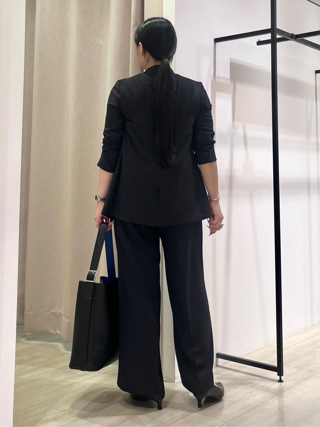 hasuさんの「INDIVI｜【軽く羽織れる！】ダブルジャケット」を使ったコーディネート