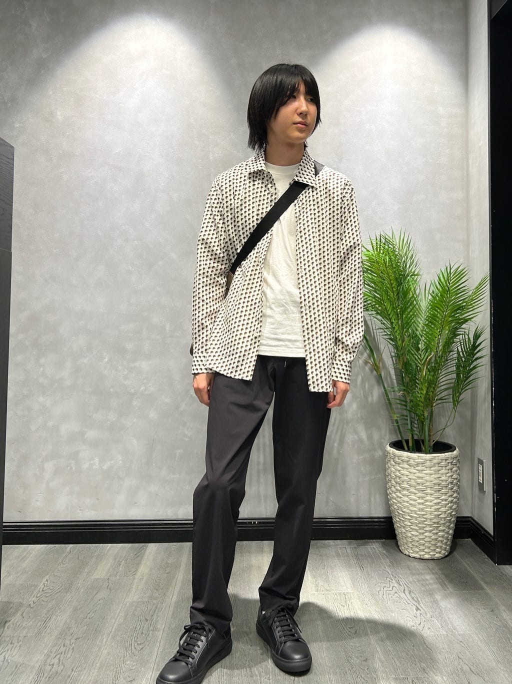 ruiさんの「TAKEO KIKUCHI｜ボーラーハット柄 長袖シャツ」を使ったコーディネート