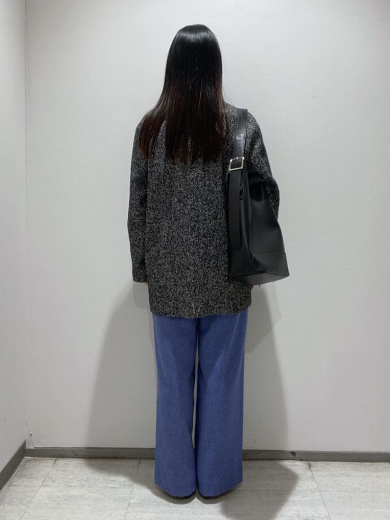 meiさんの「INDIVI｜【褒められパンツ／ウール混】ウォームウール ワイドパンツ」を使ったコーディネート