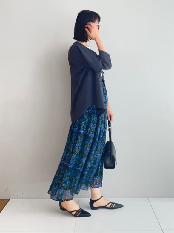 murayamaさんの「INDIVI｜【羽織りとしても活躍！】ケープカラーブラウス」を使ったコーディネート