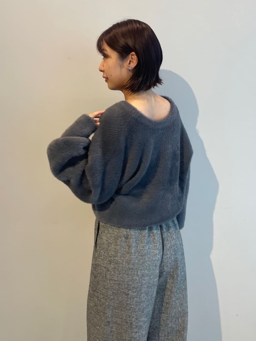 abeさんの「Couture brooch｜【上品華やか・通勤】ラメツイード ワイドパンツ」を使ったコーディネート
