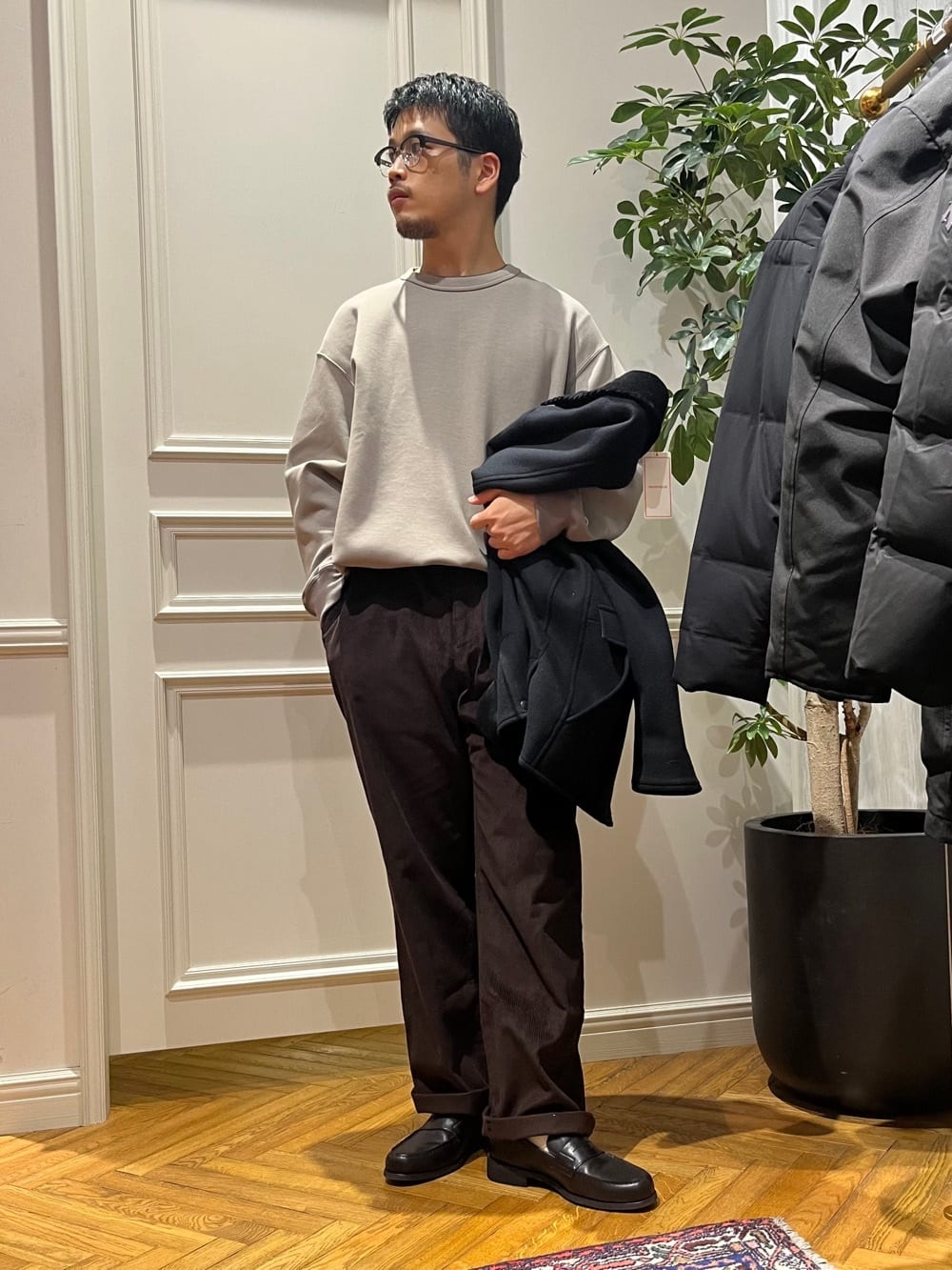 Tokuさんの「DRESSTERIOR｜コーデュロイパンツ」を使ったコーディネート