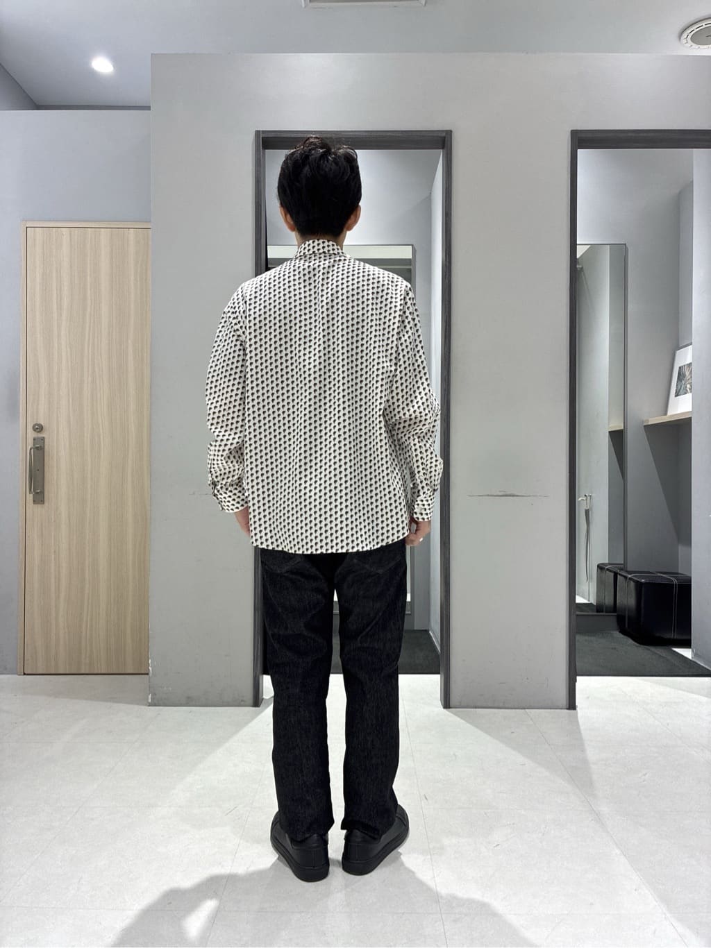 わいずみさんの「TAKEO KIKUCHI｜ボーラーハット柄 長袖シャツ」を使ったコーディネート