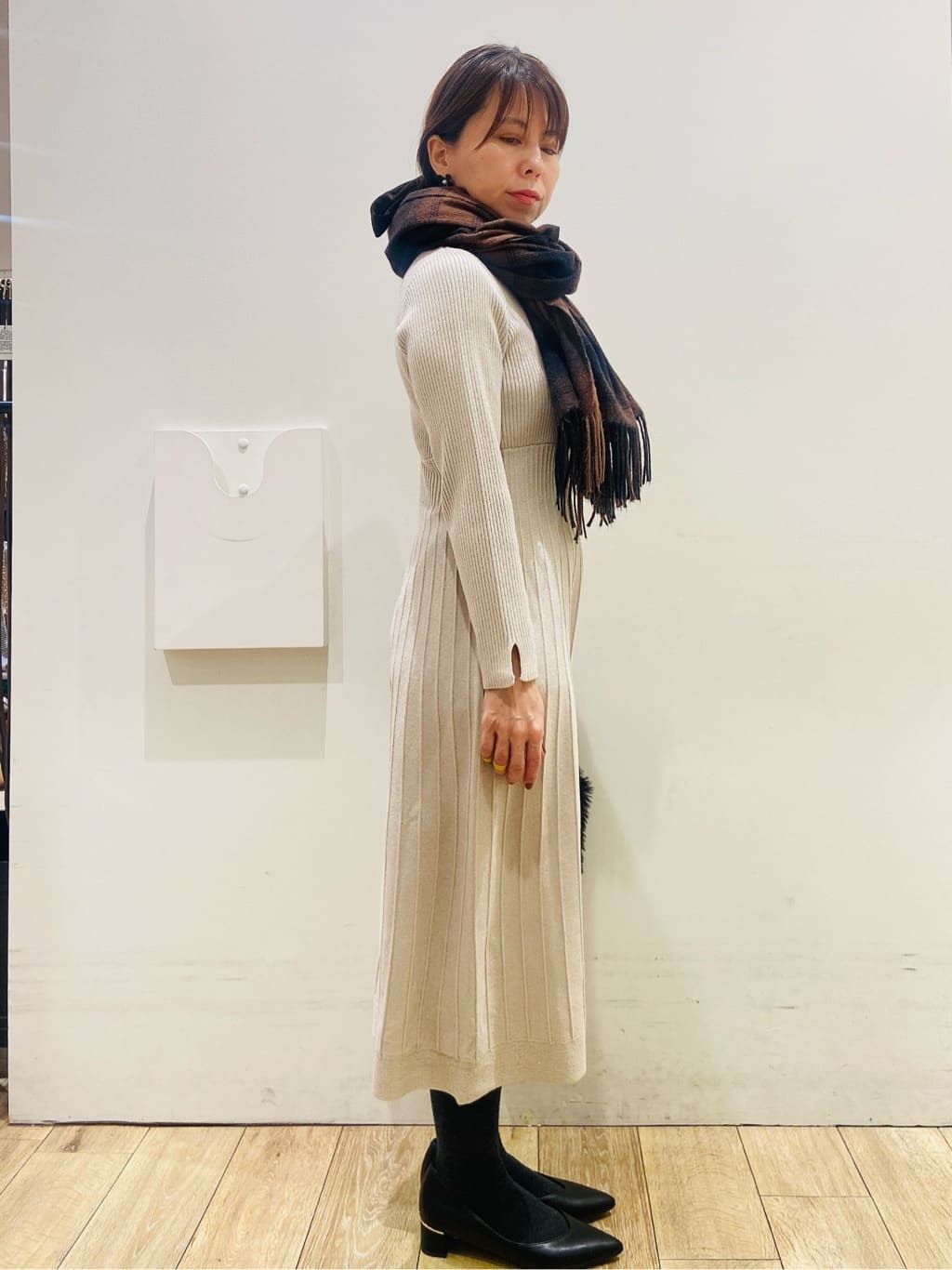 YUKOさんの「index｜ラメフェザープルオーバーセット ニットワンピース【洗濯機OK】《XS～LL》」を使ったコーディネート