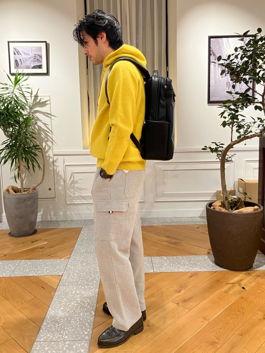 junyaさんの「DRESSTERIOR｜◆カシミヤブレンドフードニット」を使ったコーディネート