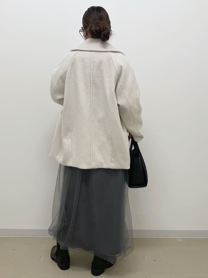 Akiさんの「OPAQUE.CLIP｜カシミヤブレンドウールミドルピーコート」を使ったコーディネート