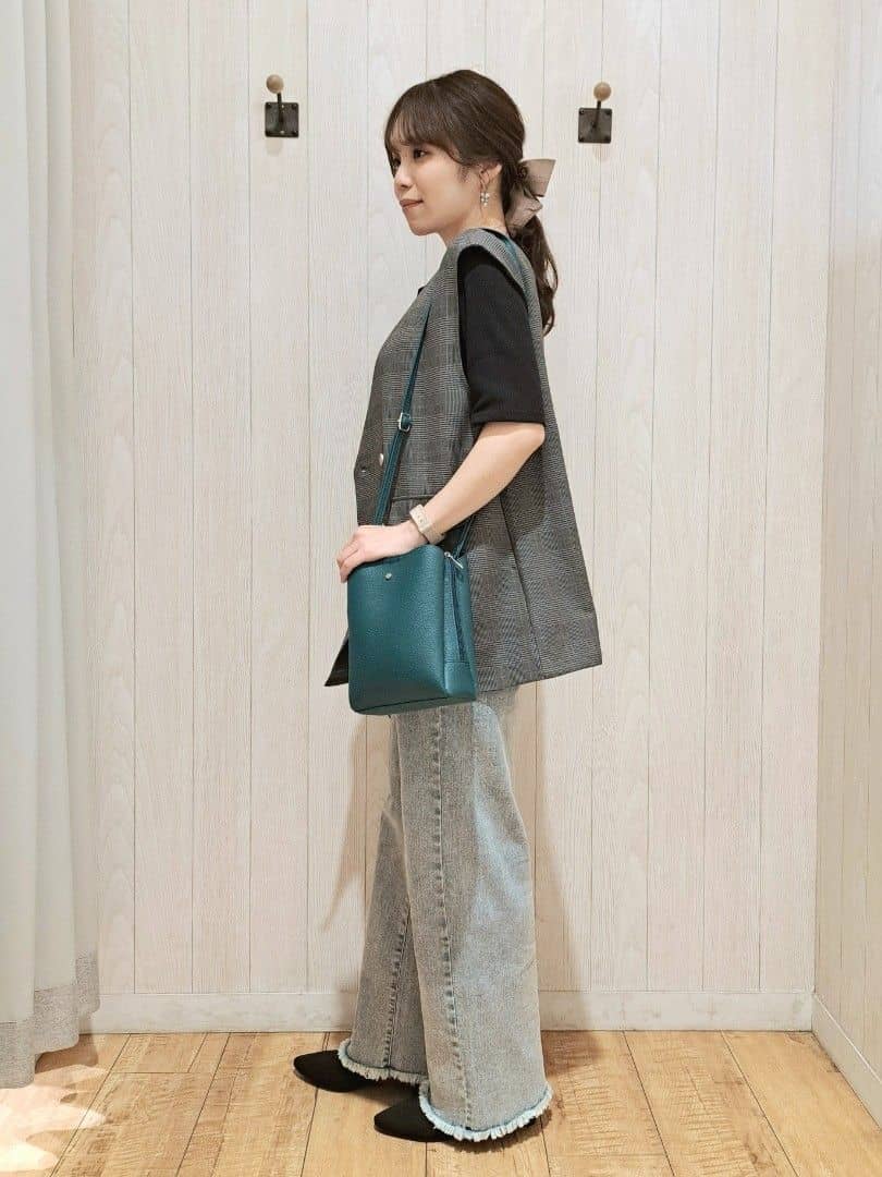 SAKIさんの「SHOO･LA･RUE｜【S-LL/セットアップ可/洗濯後しわになりにくい】ダブルベスト」を使ったコーディネート