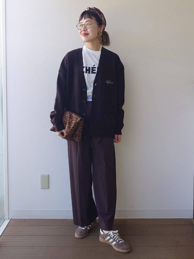 MUTSUKOさんの「UNTITLED｜【CHIGNON】CHERIE シンプルロゴTシャツ」を使ったコーディネート