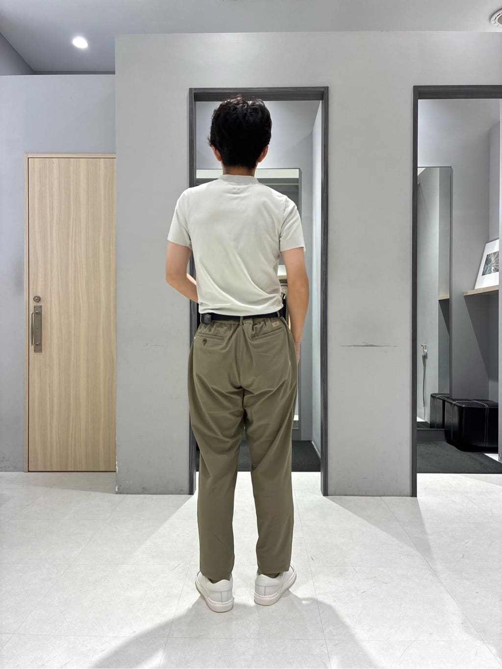 わいずみさんの「TAKEO KIKUCHI｜【抗菌防臭／9色5サイズ展開】ハニカムメランジ ポロシャツ」を使ったコーディネート