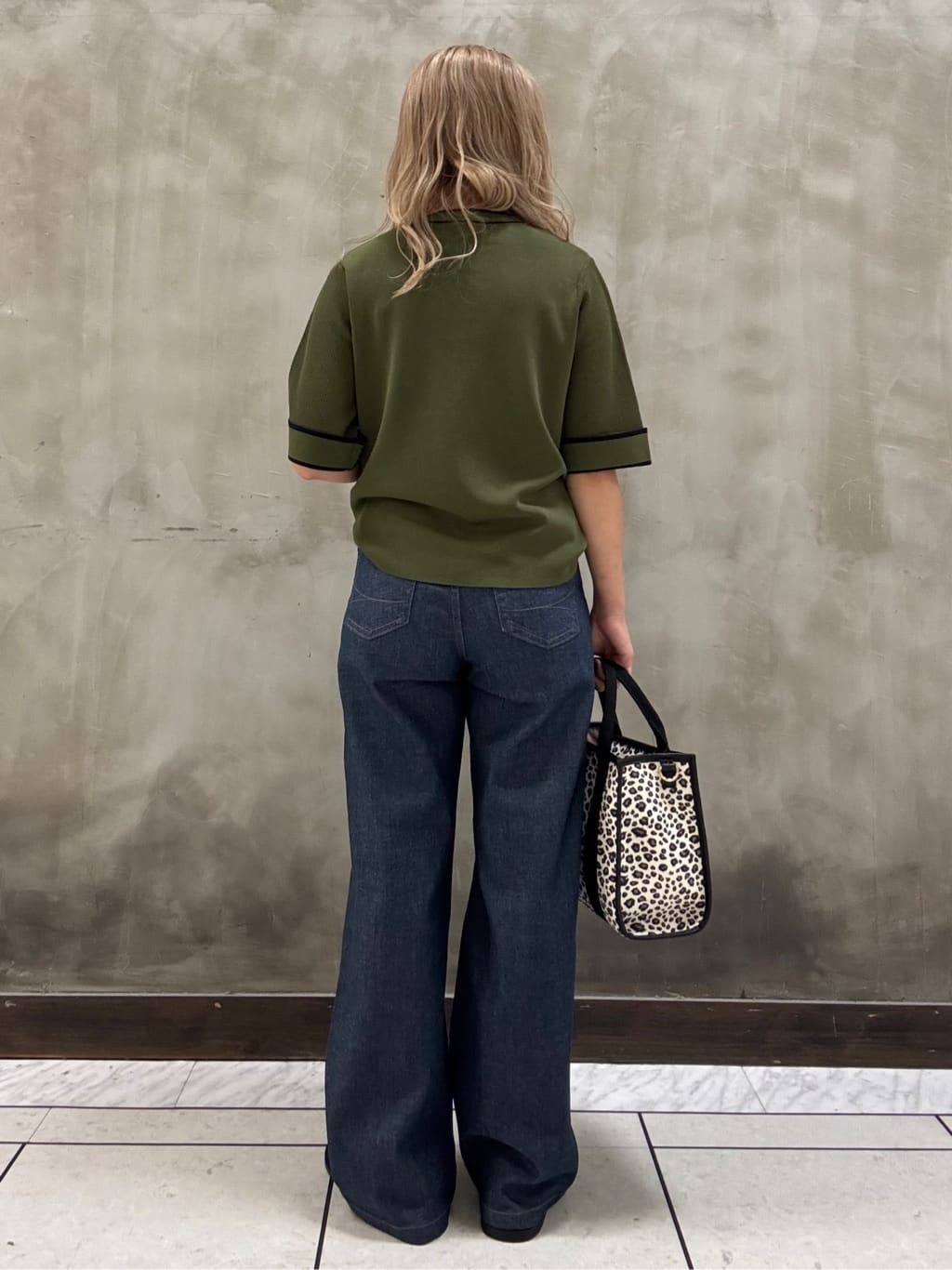minaさんの「grove｜【SOMETHING&times;grove別注】LISAWIDE DENIM PANTS」を使ったコーディネート