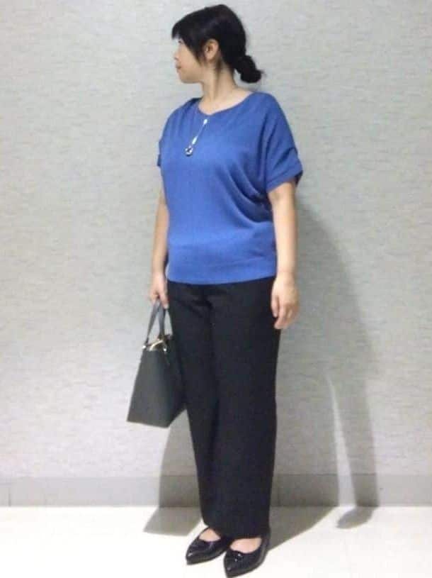 sakoさんの「Reflect｜【撥水加工で裾が汚れにくい◎／ウエスト総ゴム】ワイドストレートパンツ」を使ったコーディネート