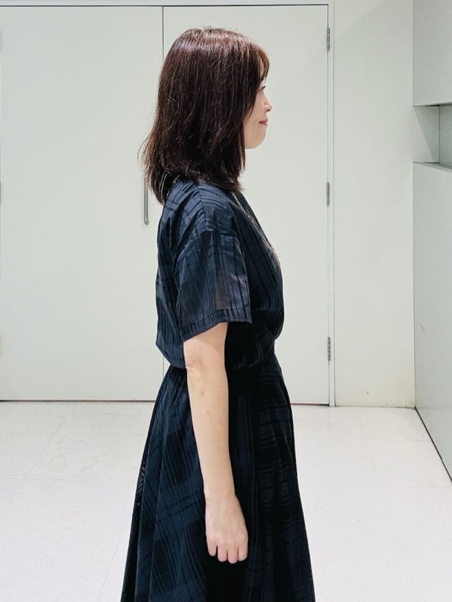 makiさんの「UNTITLED｜【セットアップ可/後ろウエストゴム】シアーチェックスカート」を使ったコーディネート