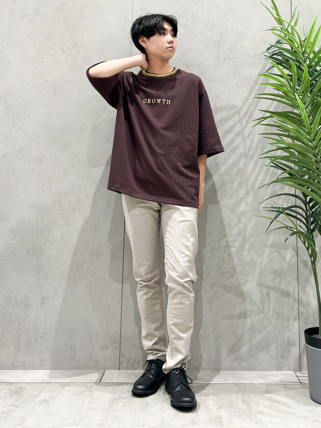 SHI-MAさんの「THE SHOP TK｜配色刺繍6分袖Tシャツ 【ビッグシルエット／洗濯機OK】」を使ったコーディネート