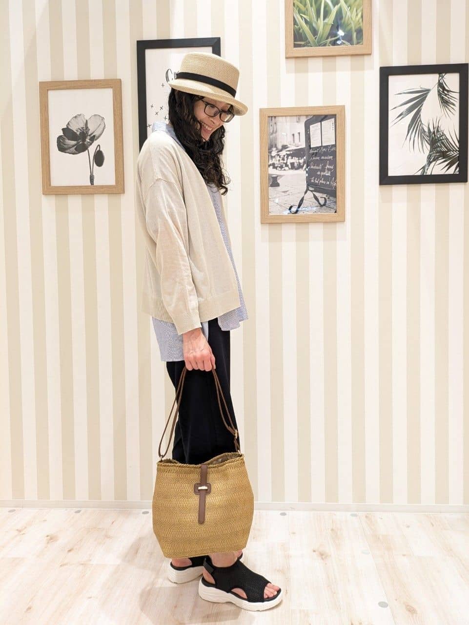 Mikiさんの「SHOO･LA･RUE｜【S-LL/UV/接触冷感/抗菌防臭】体型を自然にカバー フレンチリネンブレンド襟付ドルマンシャツ」を使ったコーディネート