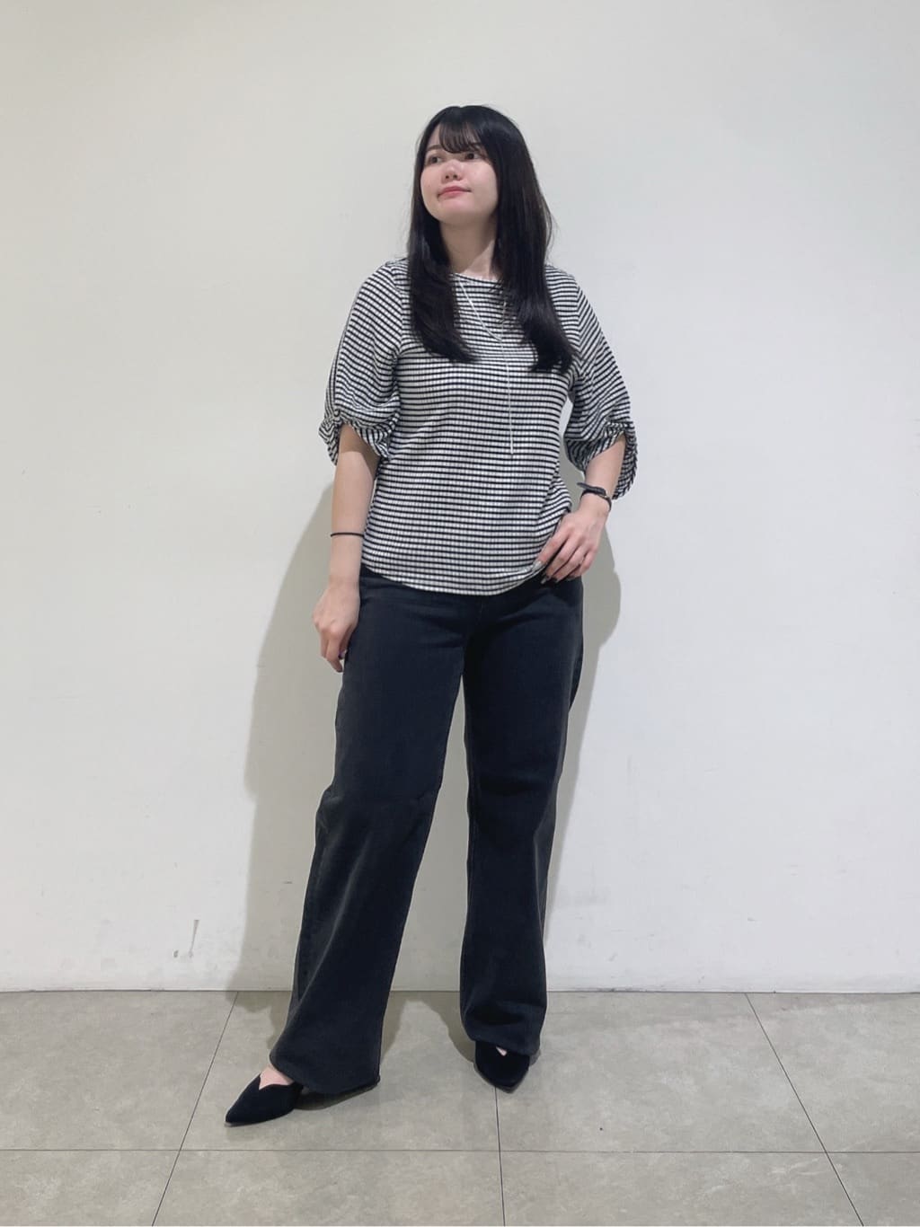 emikaさんの「INDIVI｜【UVケア／吸汗速乾】凹凸素材ねじり袖トップス」を使ったコーディネート