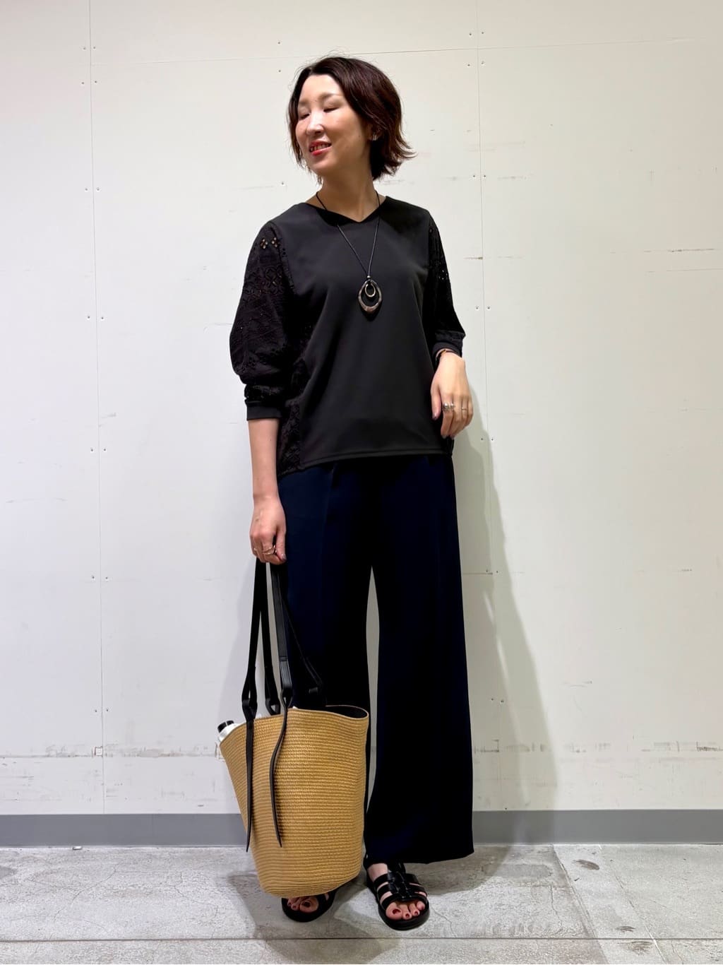 yuriさんの「INDIVI｜【着る日傘／遮熱／UVケア】ワイドパンツ」を使ったコーディネート
