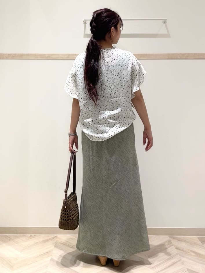 nanaさんの「SHOO･LA･RUE｜◆キラキラループマガールサンダル」を使ったコーディネート