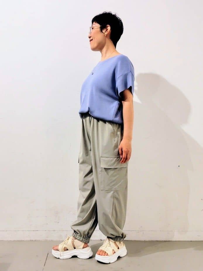 kodamaさんの「THE SHOP TK｜さらさらフレアスリーブサマーニット【毛玉になりにくい/UV/洗濯機OK】」を使ったコーディネート