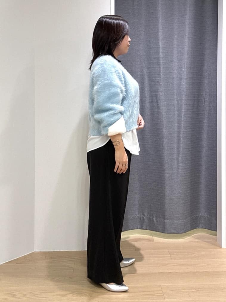 Akiさんの「INDIVI｜Comfy SET UP｜イージーストレートワイドパンツ【セットアップ対応／通勤/カセット服】」を使ったコーディネート